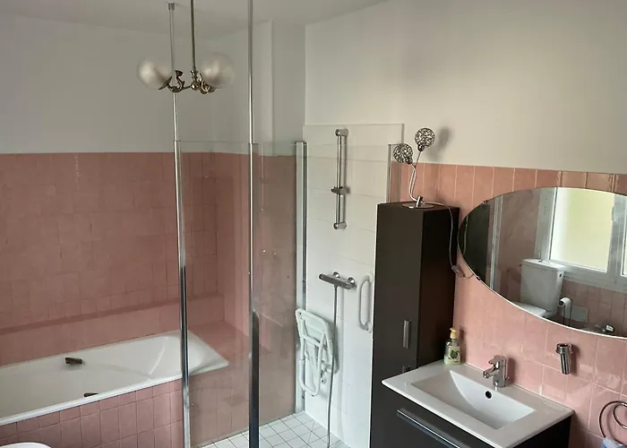 Maison Familiale Pour Un Agreable Sejour *